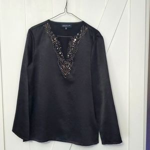 Women's shiny  v-neck top
